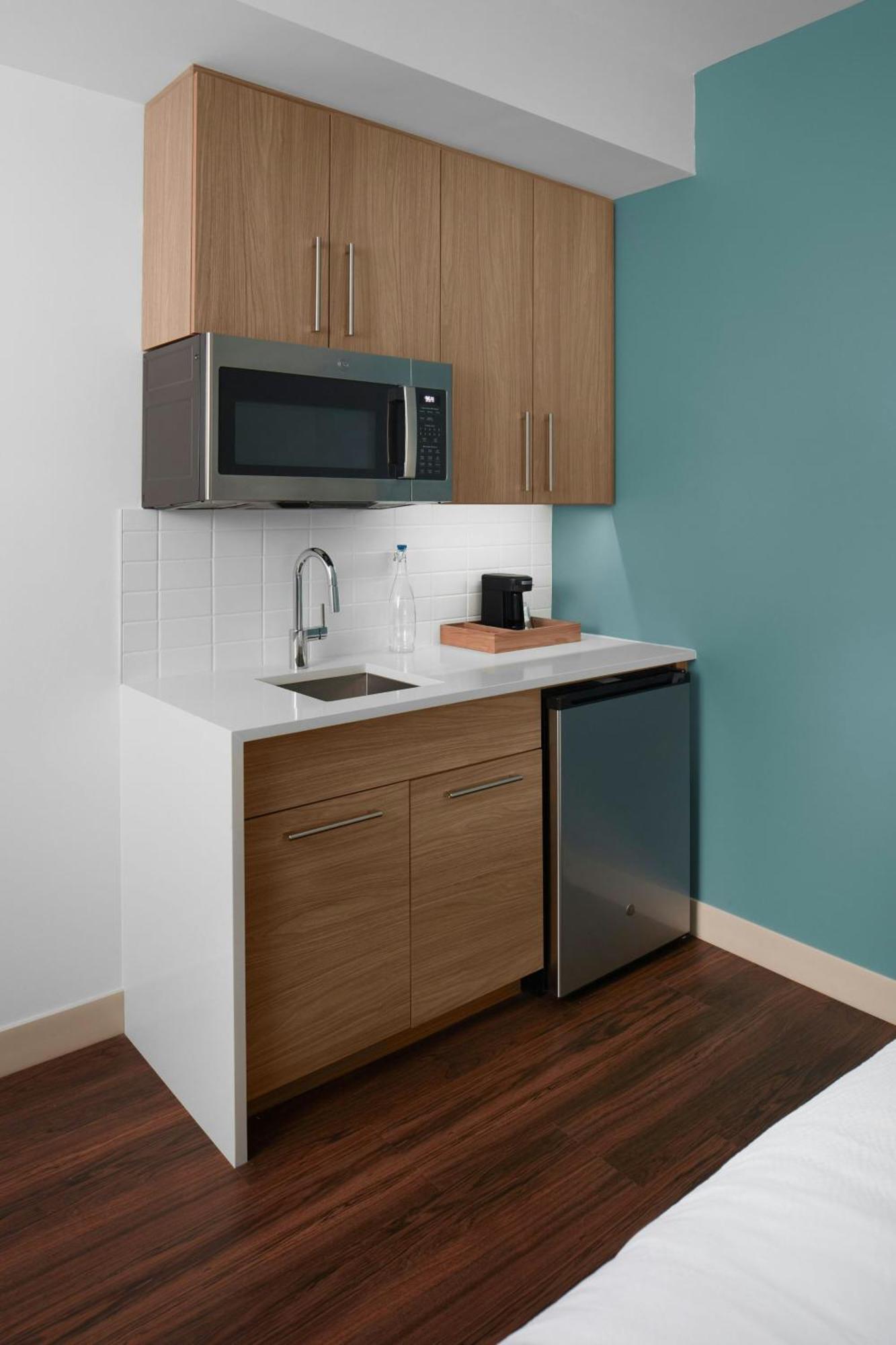 Element Charlotte Uptown Hotel Bagian luar foto