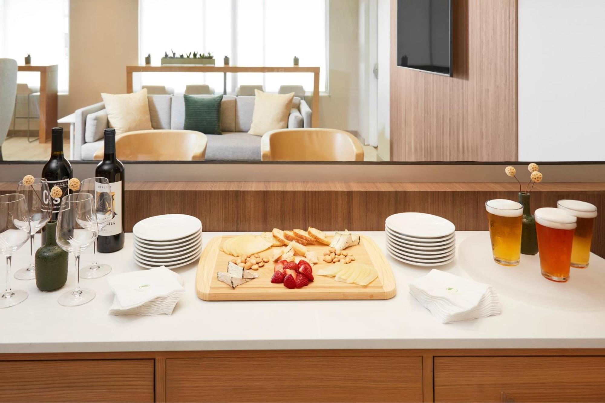 Element Charlotte Uptown Hotel Bagian luar foto