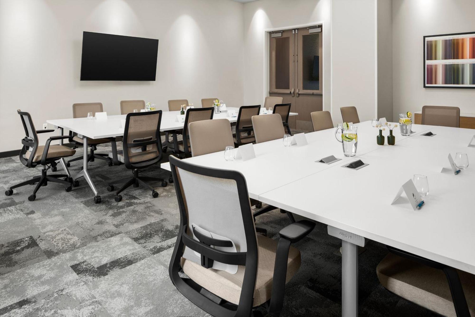 Element Charlotte Uptown Hotel Bagian luar foto